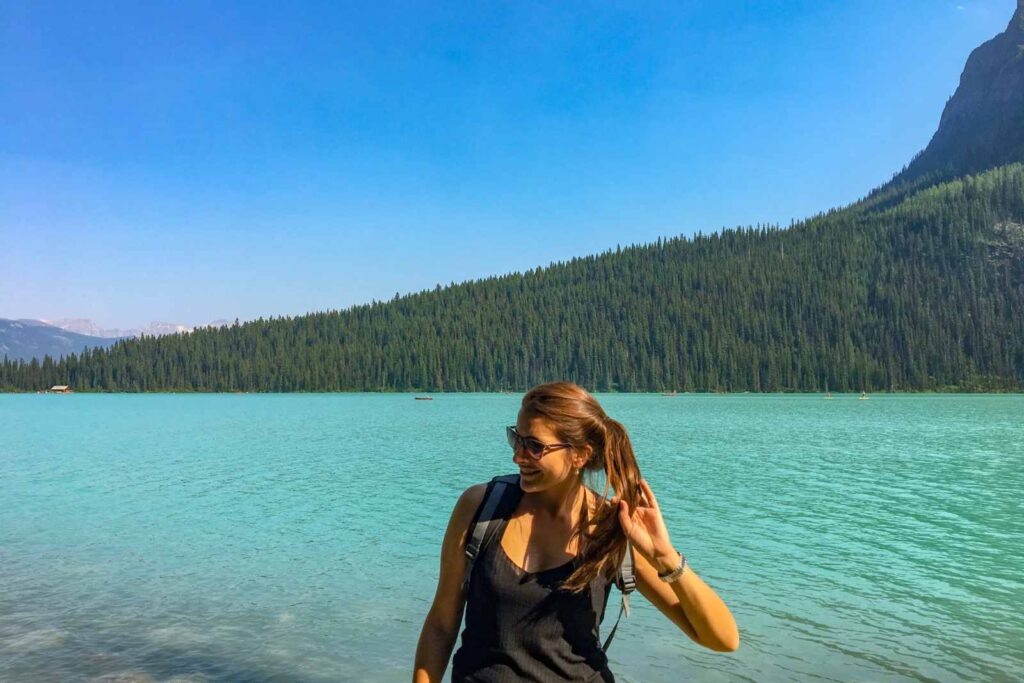 lake louise, un lugar imperdible que ver en banff