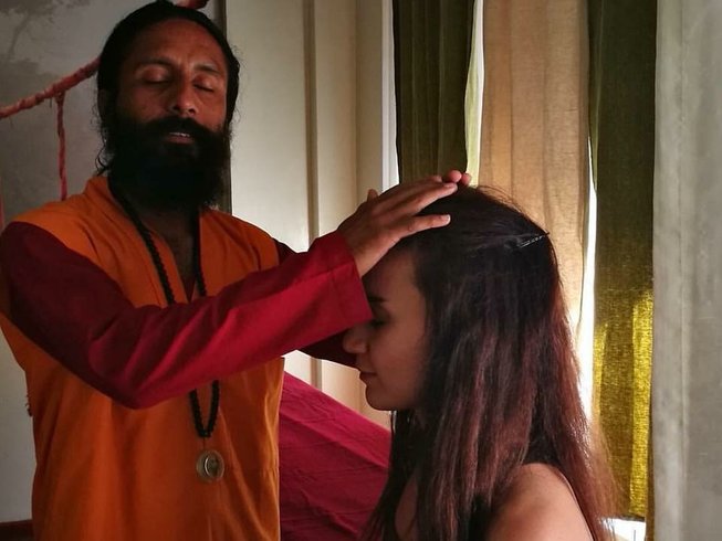 mejores retiros de yoga en nepal