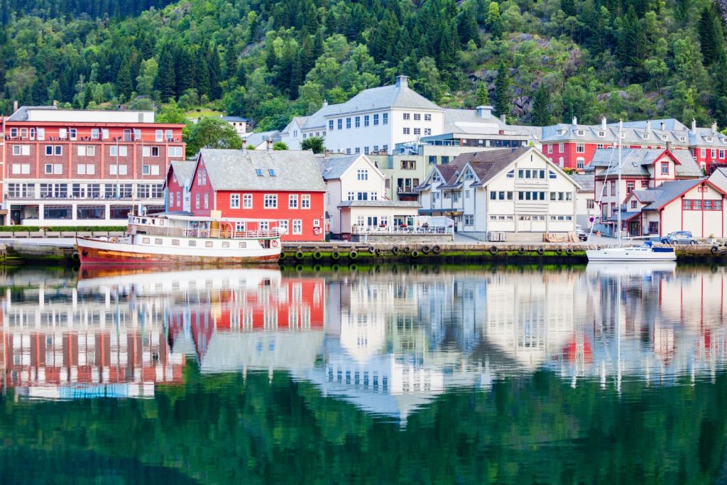 Foto del pueblo de Odda en Noruega