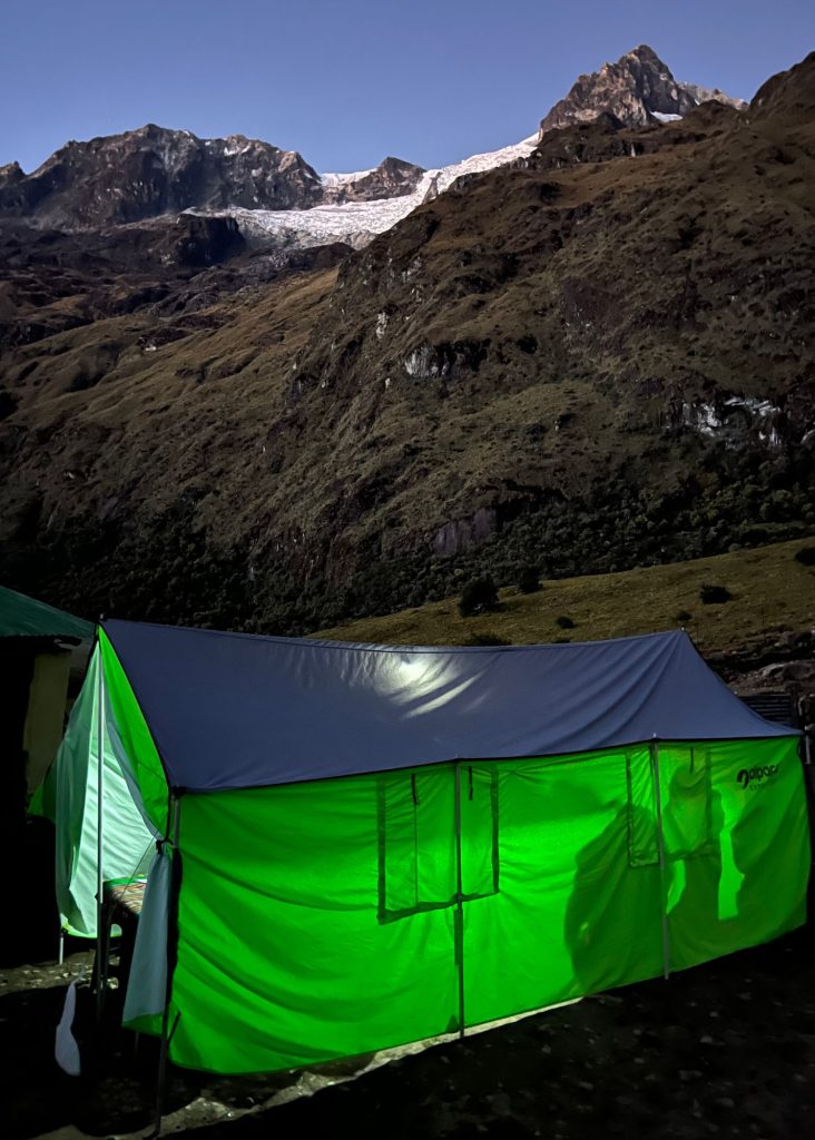 el campamento en la segunda noche del salkantay trek