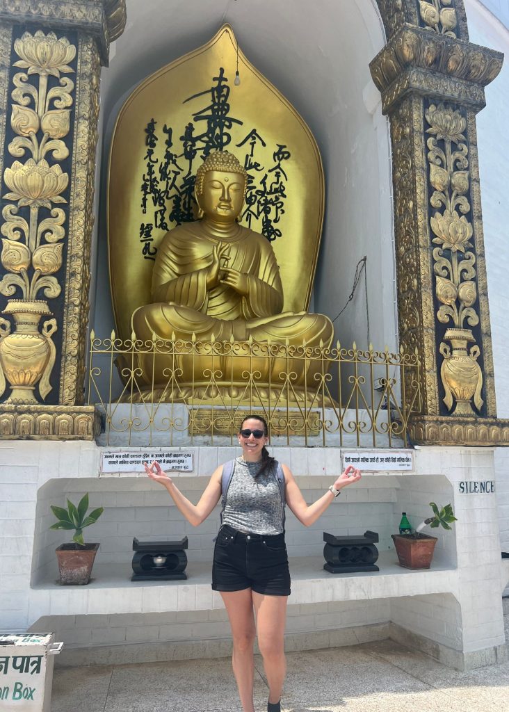 la pagoda de la paz, un imperdible que visitar en pokhara