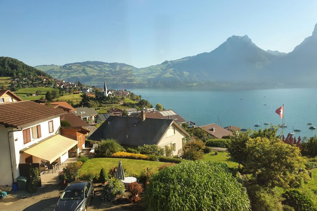 Spiez, una de las paradas que hay que hacer para llegar al  lago Oeschinensee