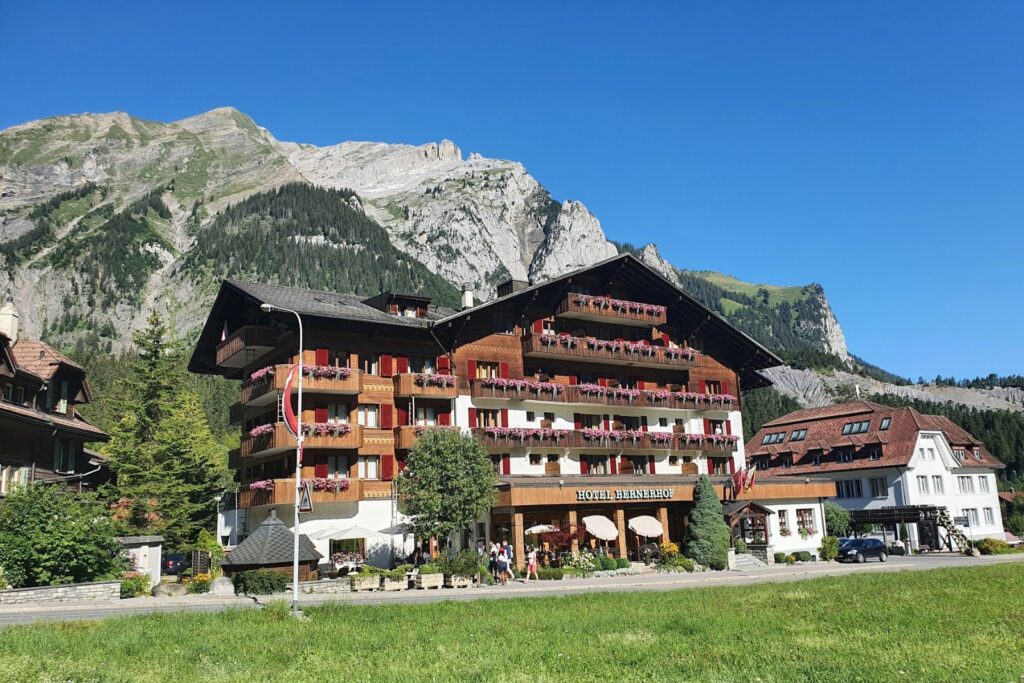 Kandersteg es el punto de partida para subir al lago Oeschinensee