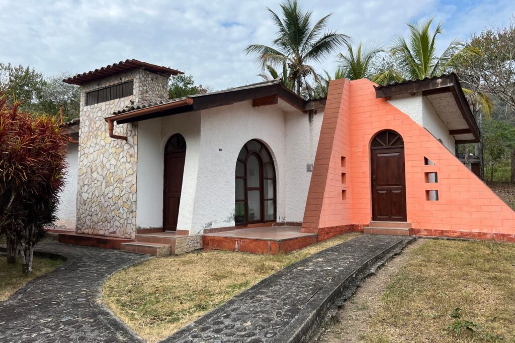 El hotel de namballe