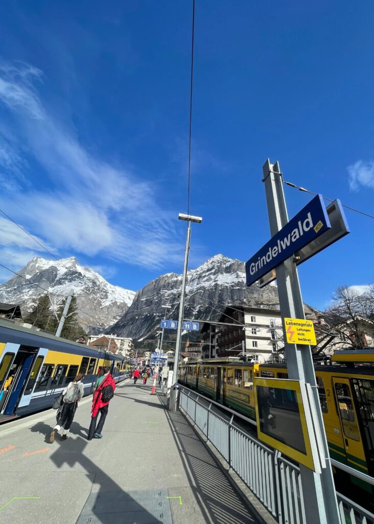 la estación de tren de grindelwald Suiza