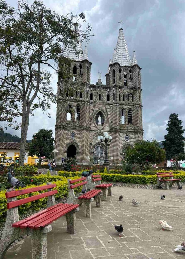 Basílica Menor de la Inmaculada Concepción, un imprescindible que ver en jardin 