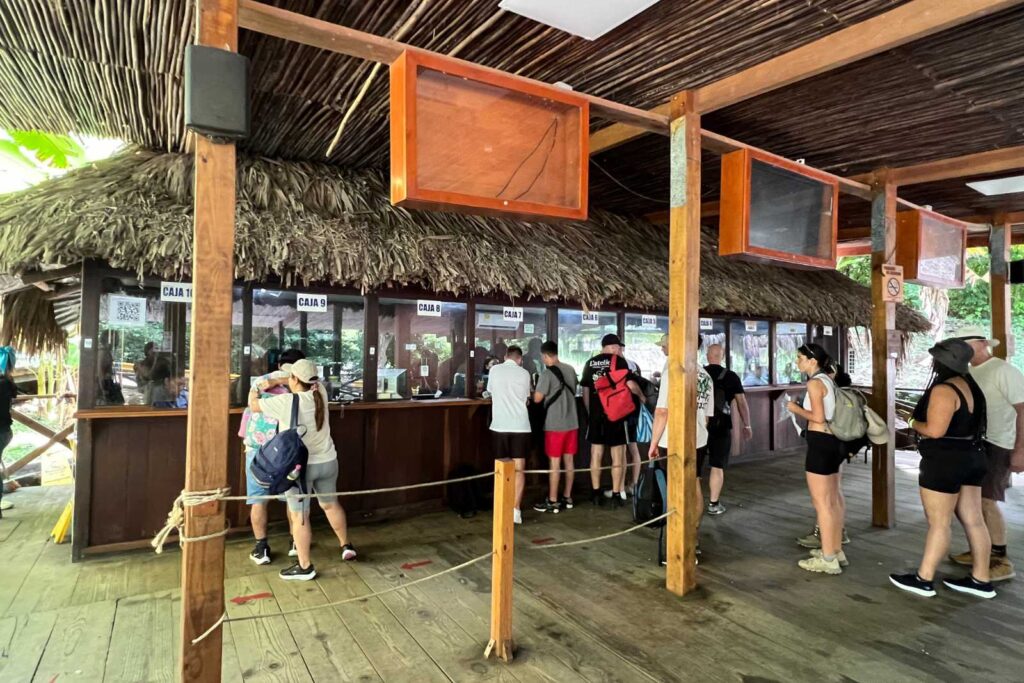 la entrada al tayrona