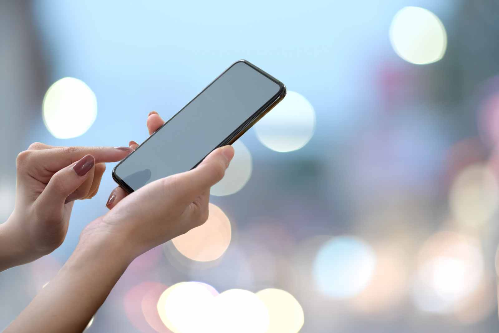 te cuento como acceder a un codigo de descuento holafly para tener internet en el exterior