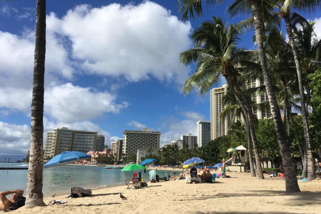 La playa de Waikiki, tranquilidad en Honolulu