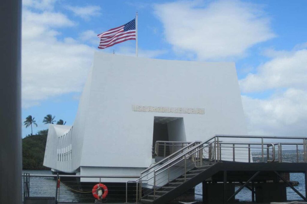 Pearl Harbor, un imperdible que visitar desde waikiki