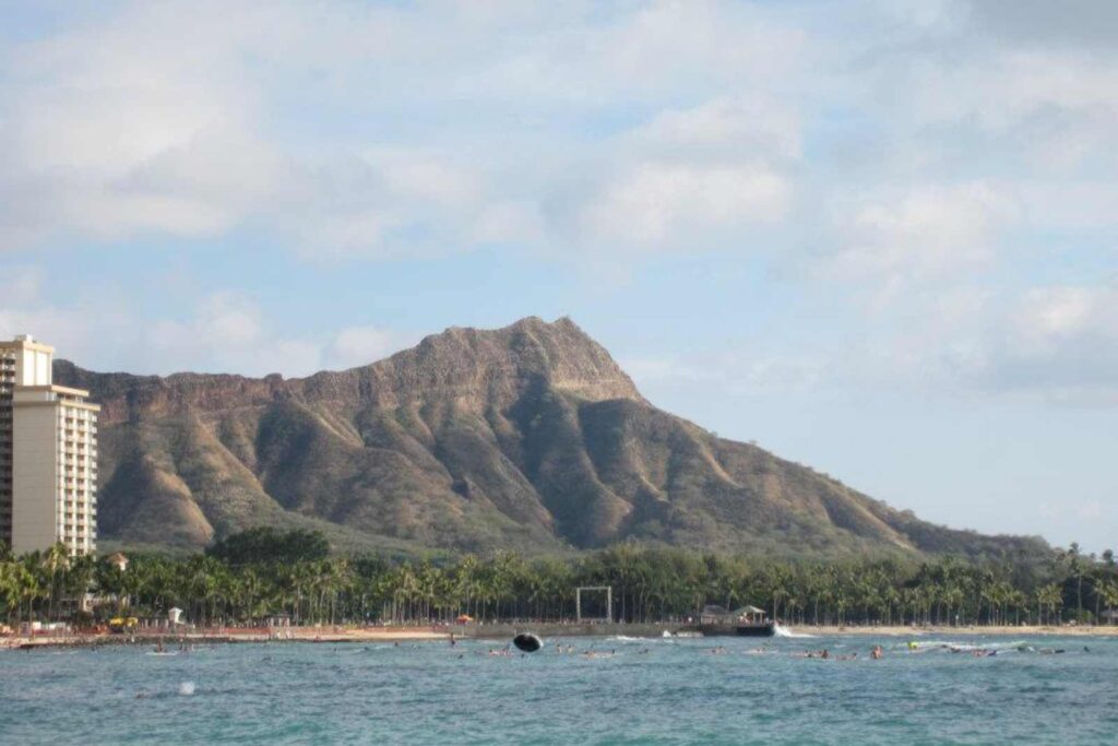 Diamond Head, uno de las actividades iconicas que hacer en Waikiki