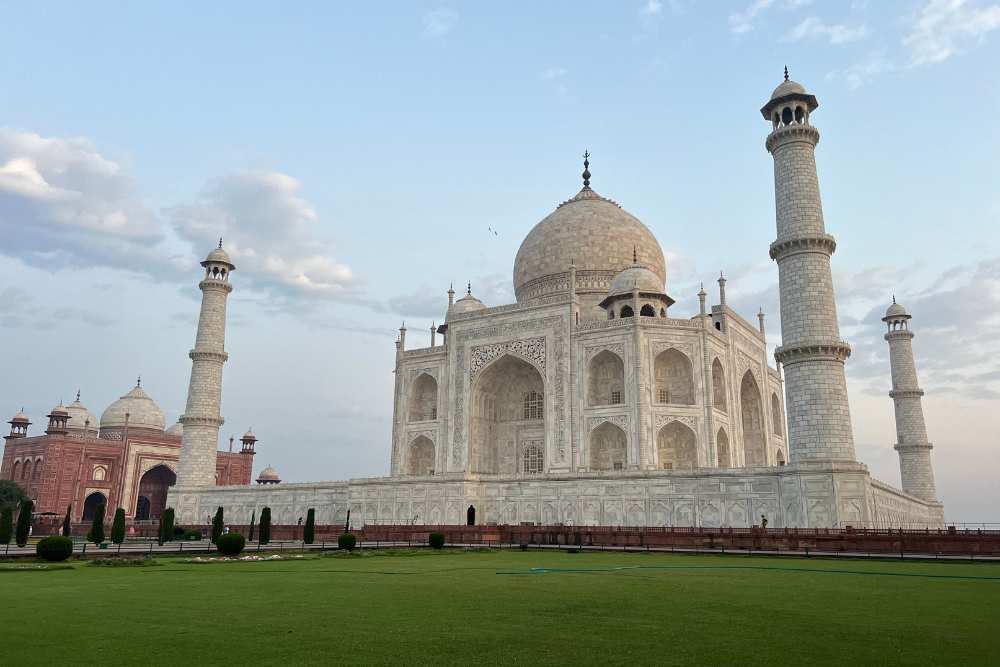 foto del taj mahal en Agra, para ilustrar el post "como ir de Agra a Varanasi"