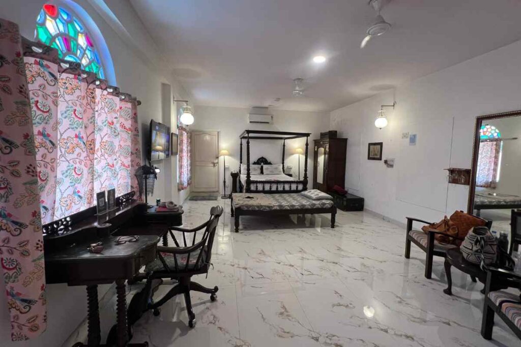 Foto del mi hotel en Jaipur que encontré usando estos consejos para elegir hoteles en India y no cagarla