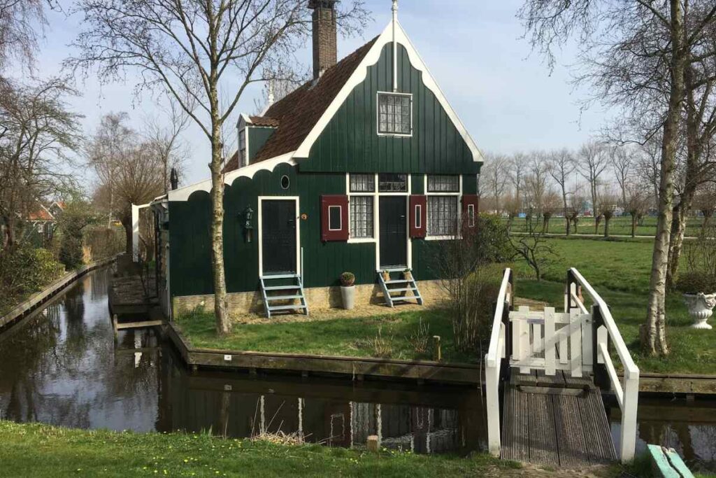 zasnse schans y sus casitas verdes