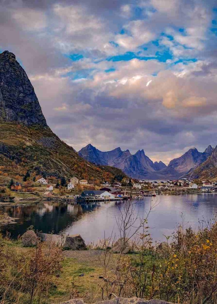 Reine, el pueblo más bonito para alojarse en Lofoten