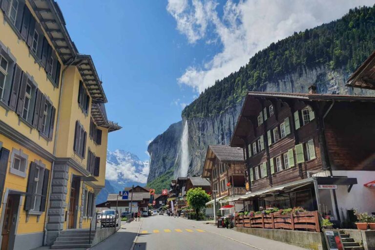 eSIM para Suiza: Cómo tener internet en Suiza sin pagar roaming