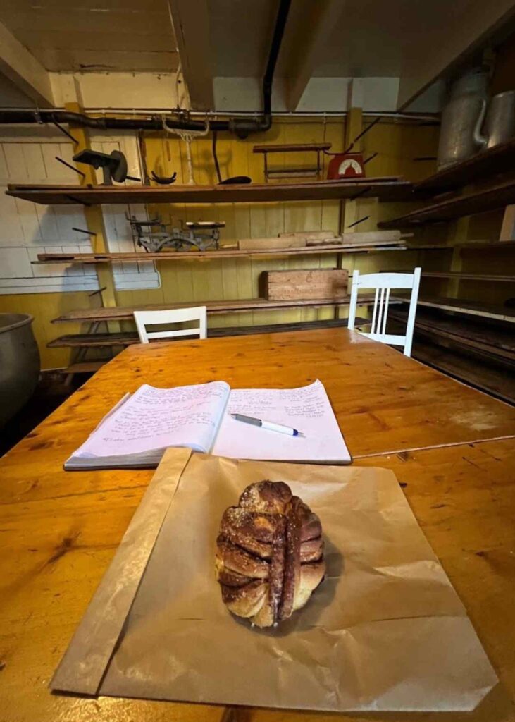 La panaderia de A, rollo de canela