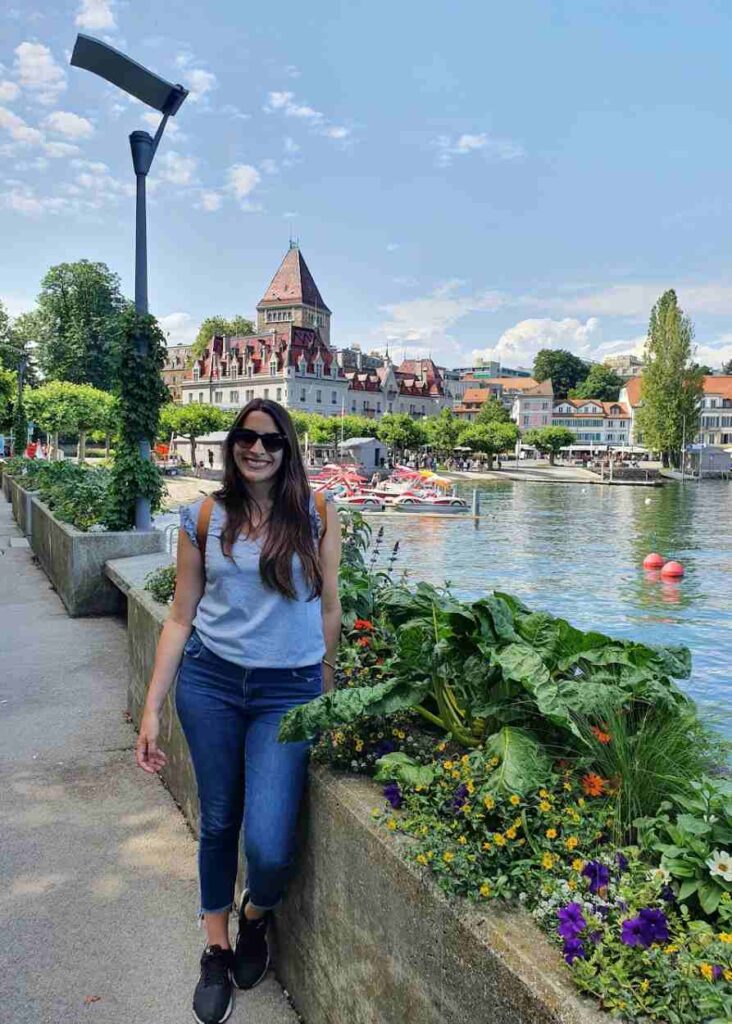 Yo en el lago lemán, Ouchy, una de las zonas que ver en Lausana