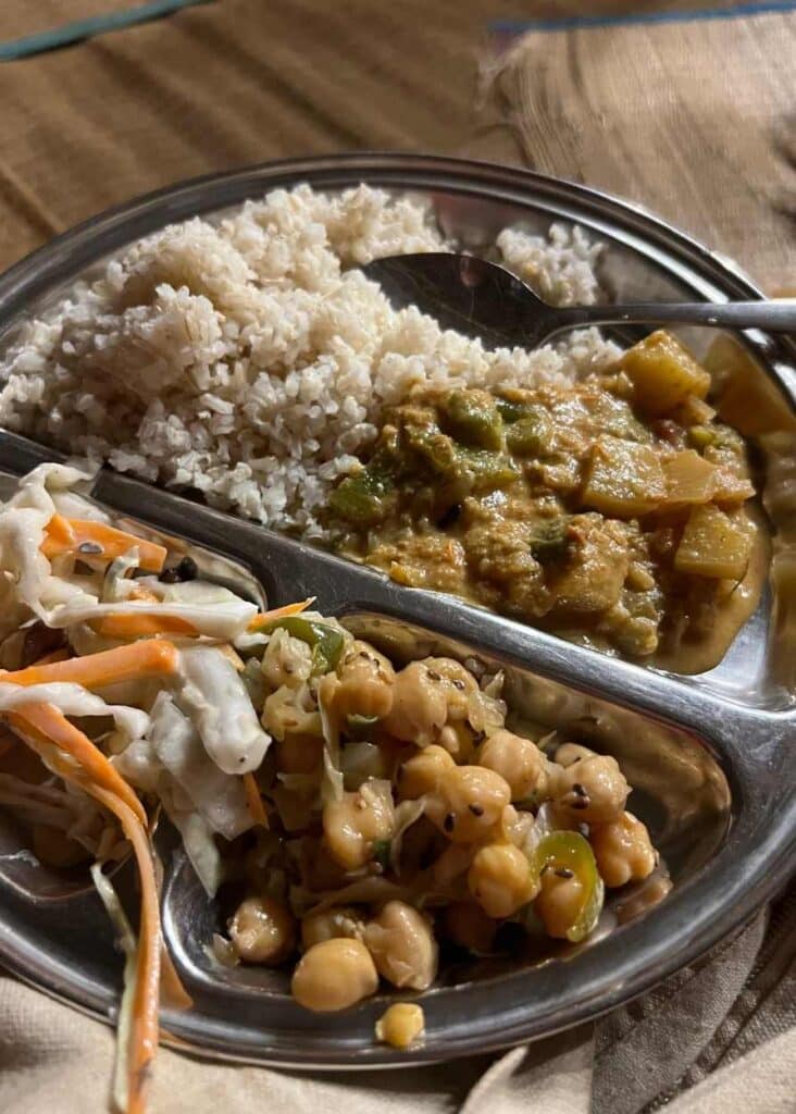 Comida vegana en sadhana forest