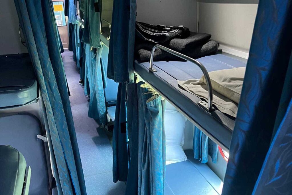 El tren es una de las mejores formas de cómo llegar a Rishikesh