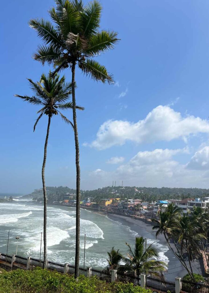 Vistas desde el lugar donde esta el faro en Kovalam