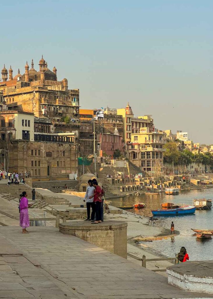 Los ghats del Ganges, una de las cosas imperdibles que ver en Varanasi