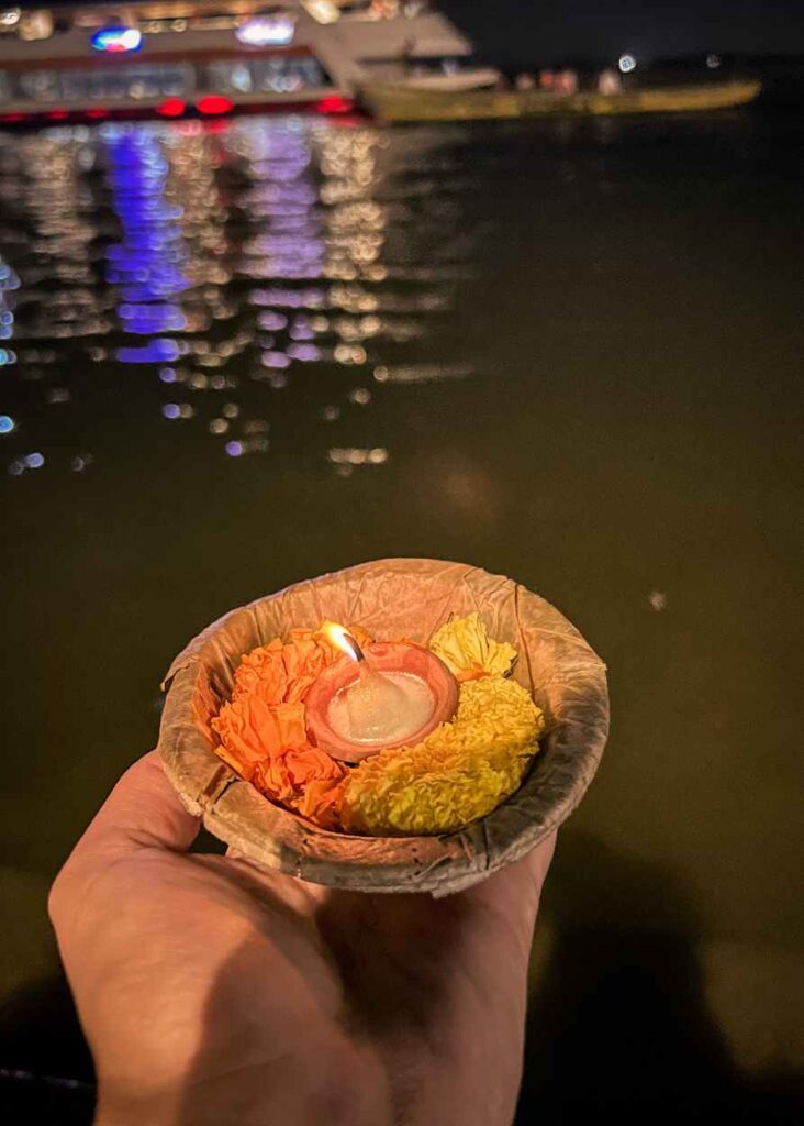 Una ofrenda al ganges de flroes