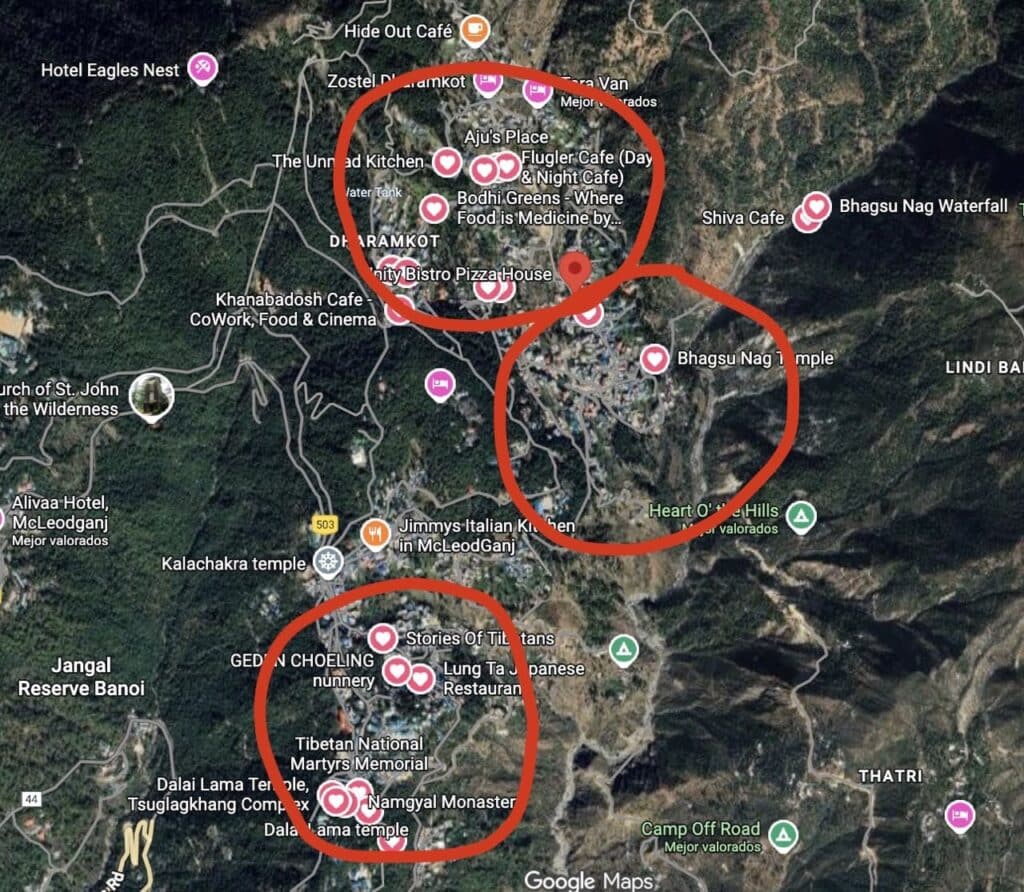 Captura de pantalla con un Mapa con las tres zonas donde alojarse en Dharamsala (McLeod Ganj, Dharamkot y Bhagsu)