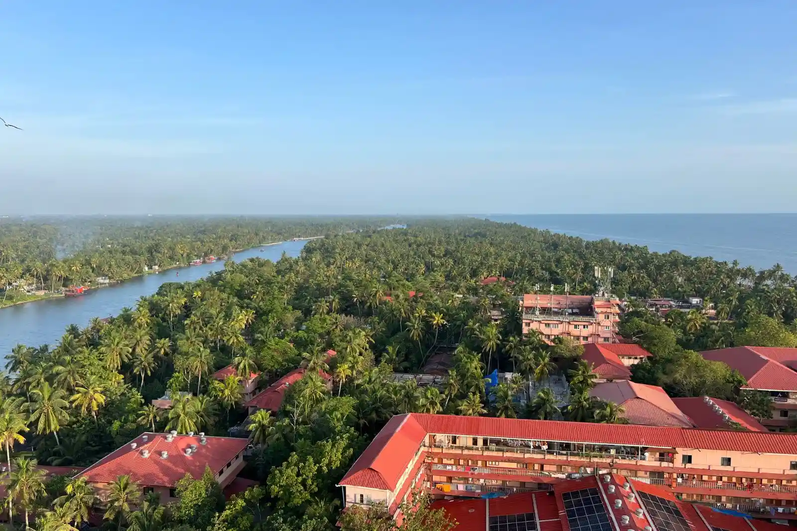ashram de amma en kerala