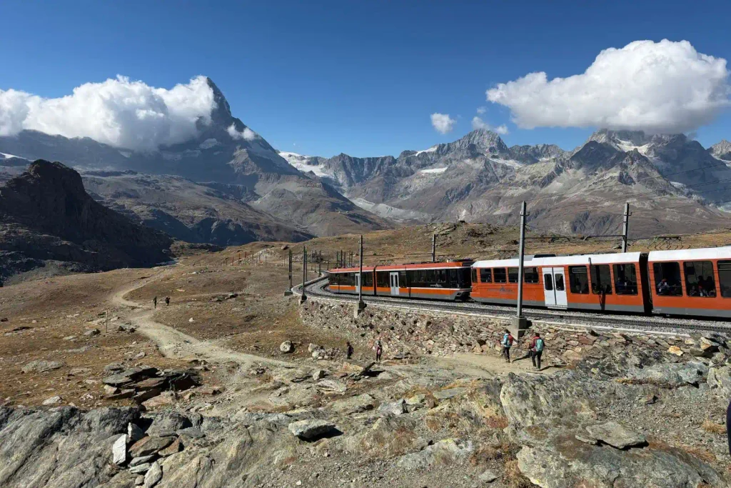 El tren que va de Zermatt a Gornergrat