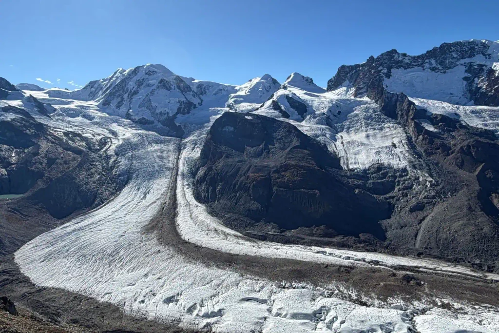 Uno de los glaciares que se ven desde la cima del Gornergrat